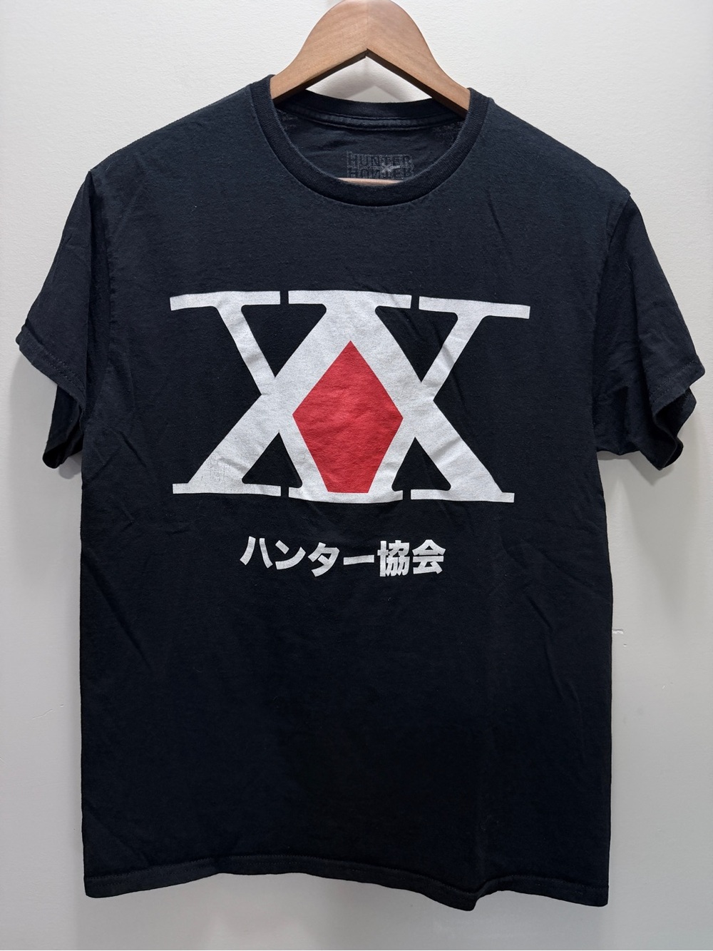 Hunter Black Short-Sleeve Tee with White & Red Graphic Size M